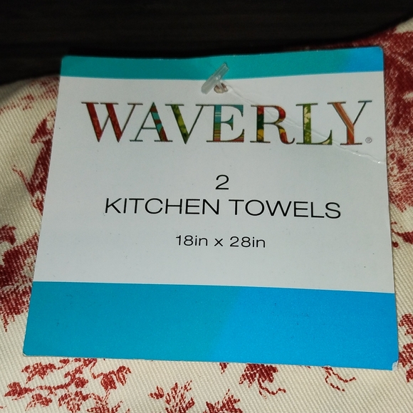 NWT Waverly Red Toile Rustic Life 2 Kitchen Towels - Picture 2 of 4